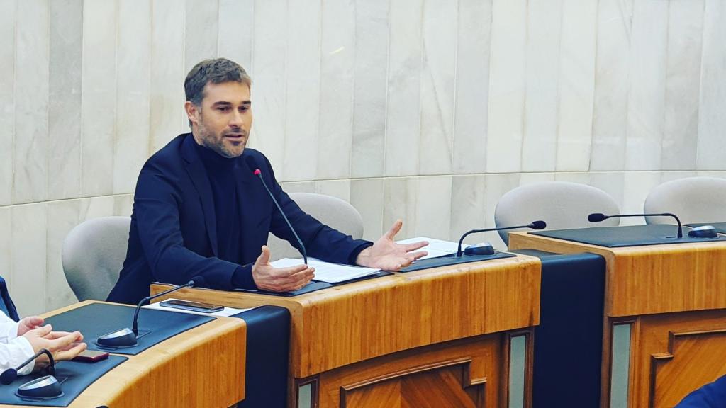 El diputado provincial y portavoz de Compromís, Gerard Fullana, en Diputación.