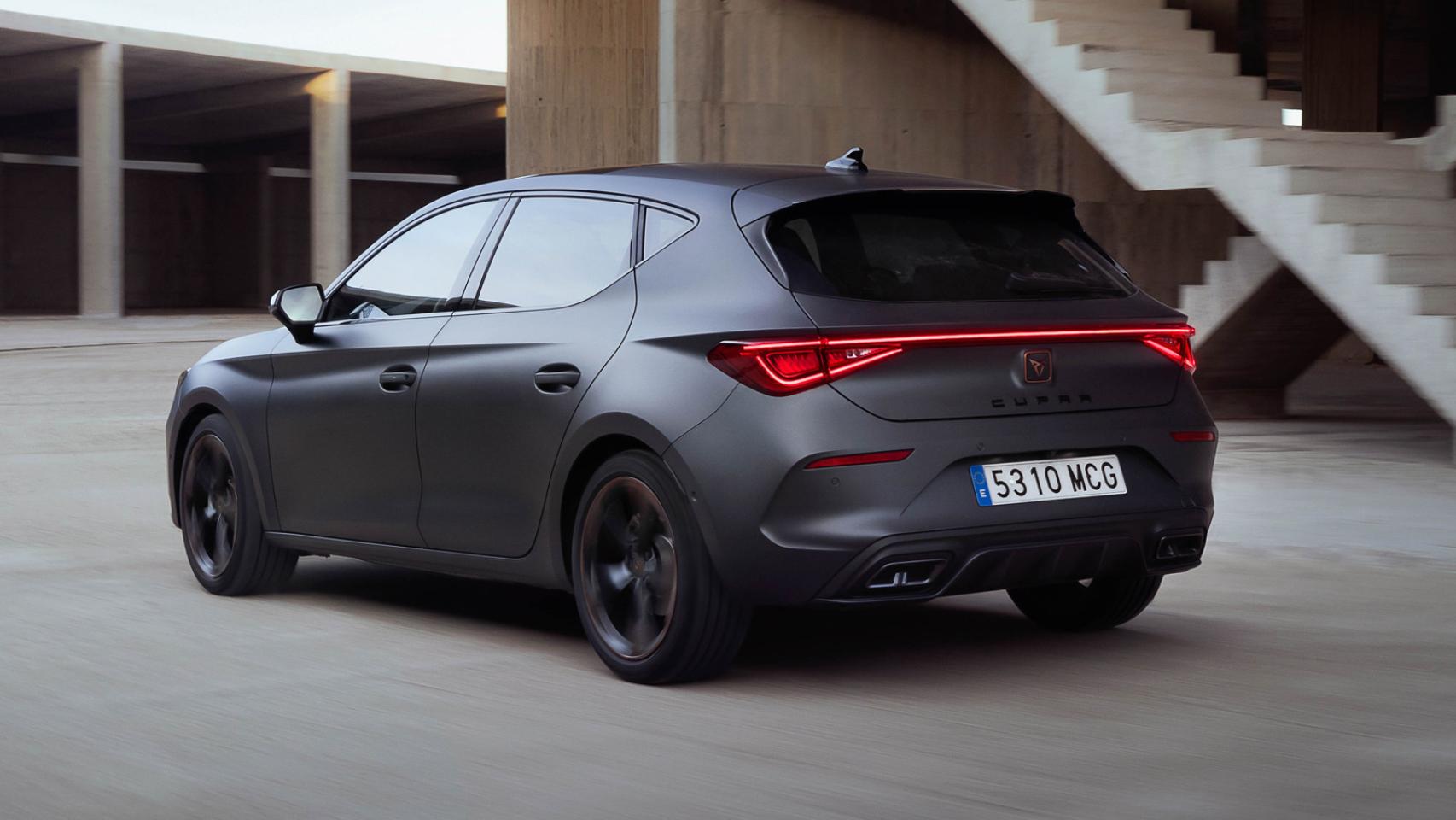 Cupra León eTSI: todas las fotos de este compacto deportivo con etiqueta Eco de la DGT