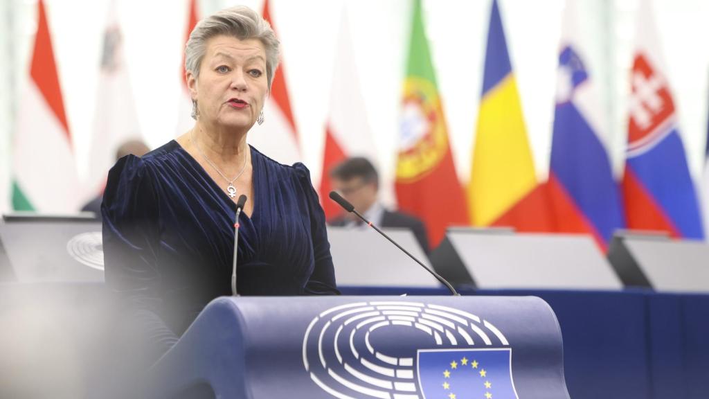 La comisaria de Interior, la socialdemócrata sueca Ylva Johansson, durante el debate de este martes en la Eurocámara sobre el Qatargate