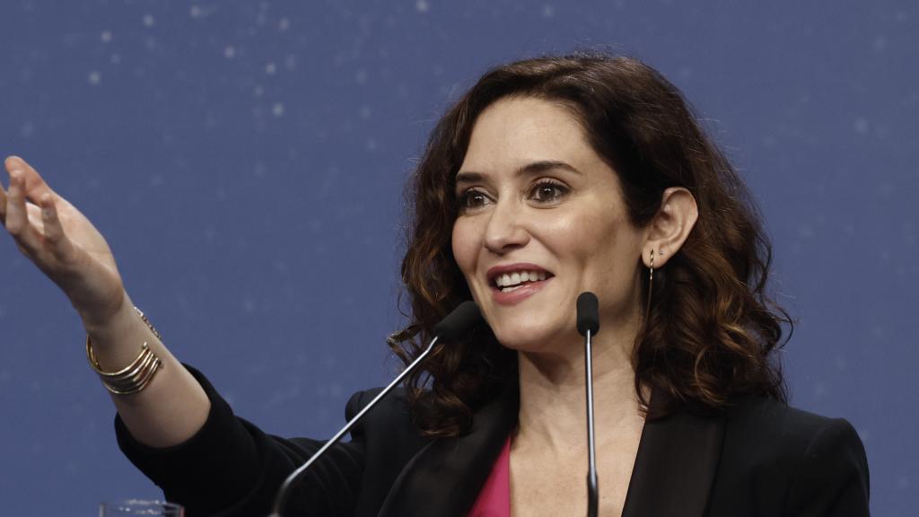 Isabel Díaz Ayuso durante la cena de Navidad del PP.