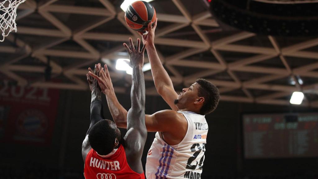 Walter Tavares ante el Bayern Munich