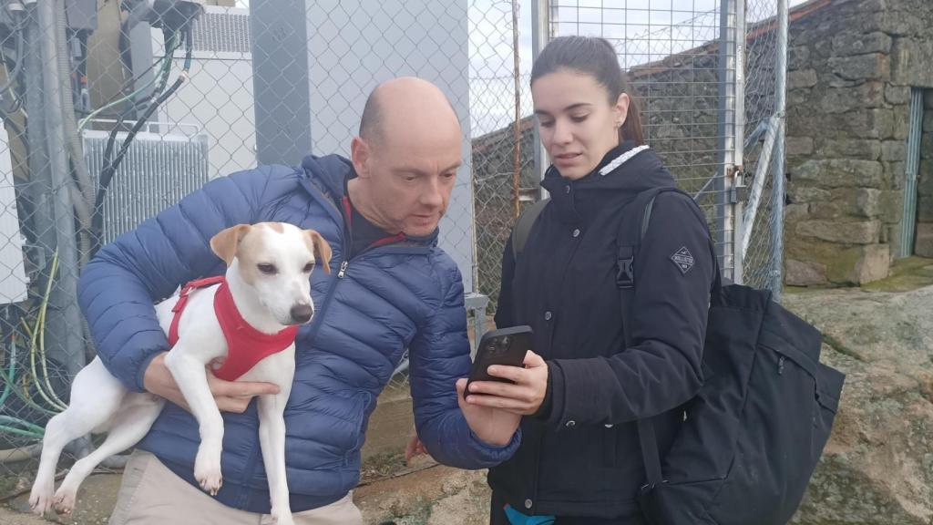 Pipper y su dueño, Pablo Muñoz Gabilondo, en Fermoselle