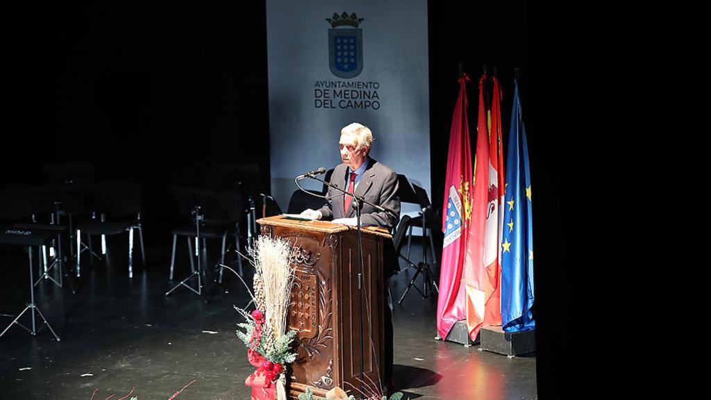 Artemio Domínguez en el pregón de la Navidad de Medina del Campo