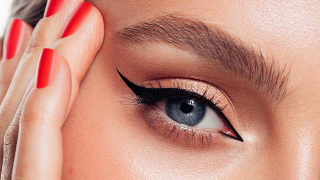 ¿Cómo lograr que el esmalte aguante más? y otras dudas de manicura solucionadas por expertas.