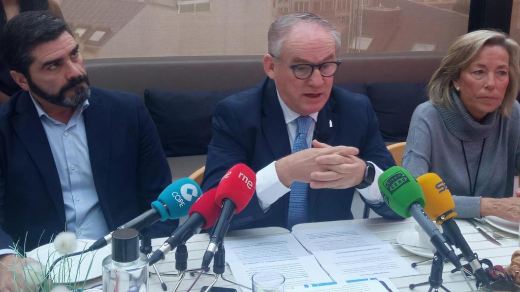 Miguel Lorenzo en rueda de prensa.