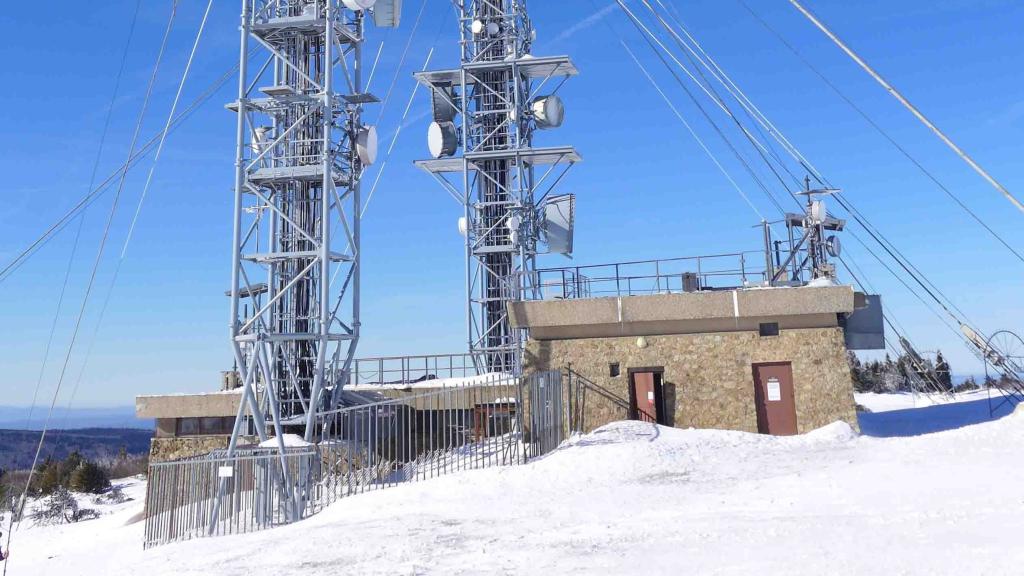 Torre de telecomunicaciones de telefonía móvil de Orange Group