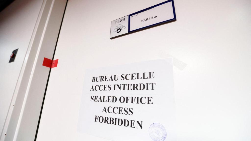 La oficina de la exvicepresidenta Eva Kaili en el Parlamento Europeo en Estrasburgo tras la redada.