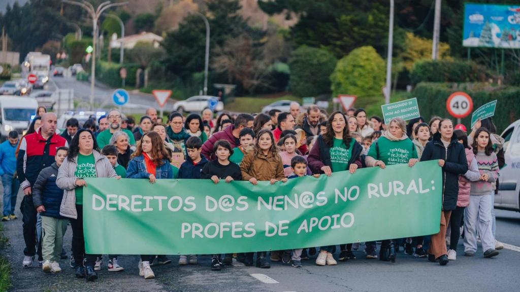 Protesta de la comunidad educativa en Bergondo.