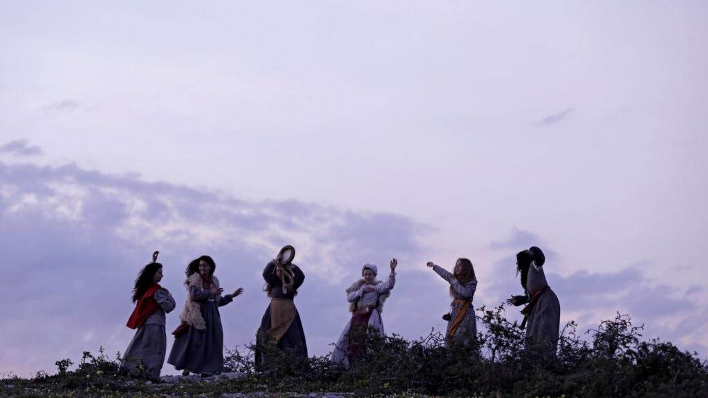 Imagen de la película 'Aquelarre', de Pablo Agüero