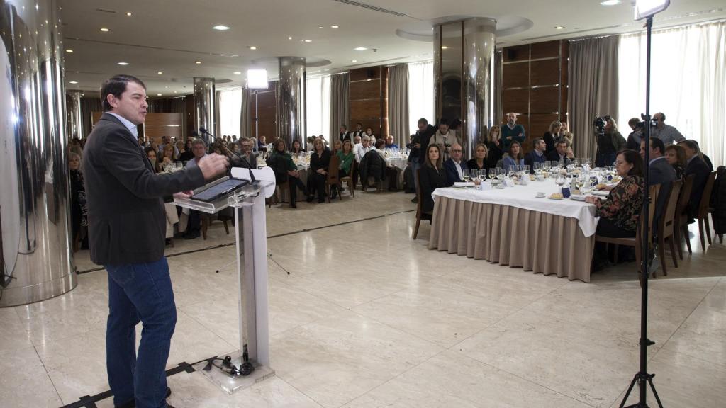 El presidente del PP CyL, Alfonso Fernández Mañueco, asiste a la tradicional comida de Navidad del PP de Salamanca