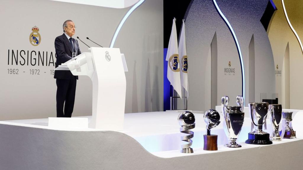 Florentino Pérez, durante el acto de entrega de insignias a los socios del Real Madrid en 2022