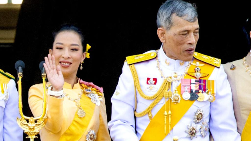 El rey y su hija Bajrakitiyabha, en una imagen de archivo.