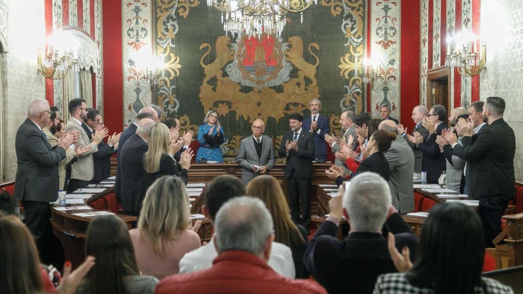 Un momento de la condecoración.