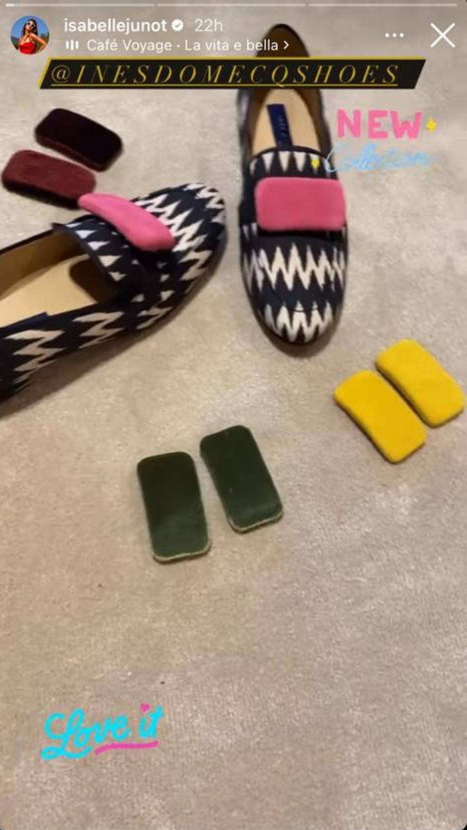 Isabelle Junot tiene los mocasines de Inés Domecq.