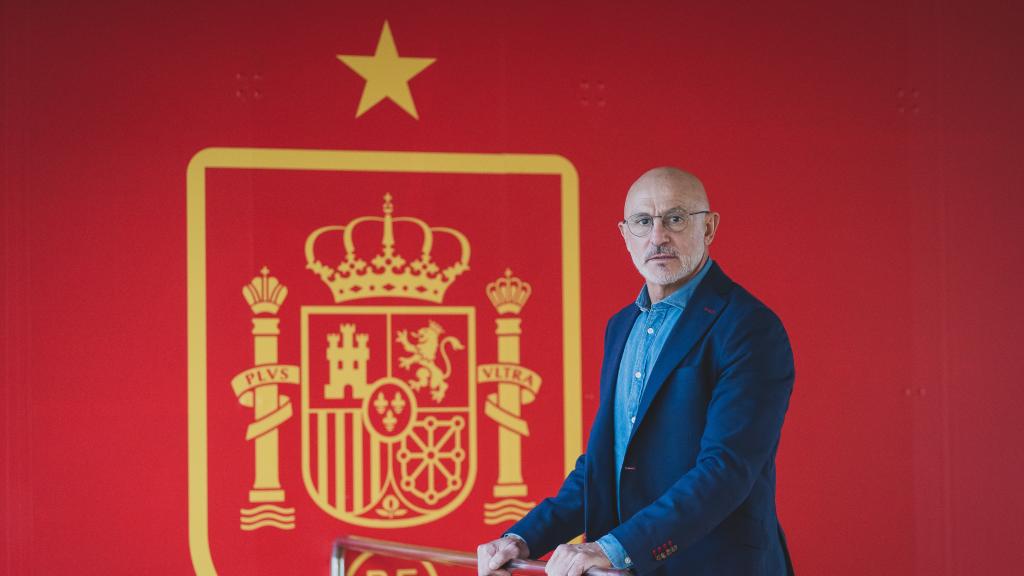 Luis de la Fuente, seleccionador español de fútbol, durante la entrevista con EL ESPAÑOL en la Ciudad del Fútbol de la RFEF
