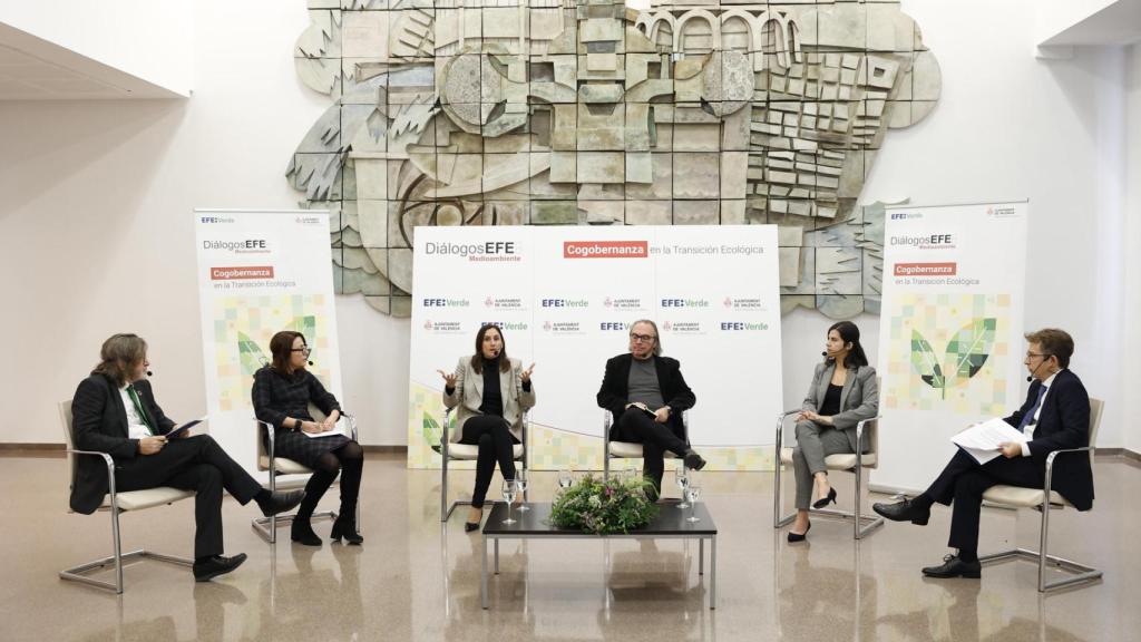 Los participantes en el foro de Diálogos EFE Medio Ambiente, este martes.