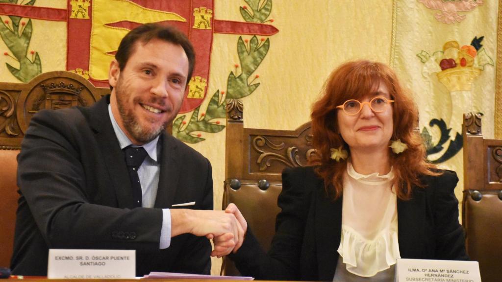 Óscar Puente, alcalde de Valladolid y Ana María Sánchez, subsecretaria del Ministerio de Justicia
