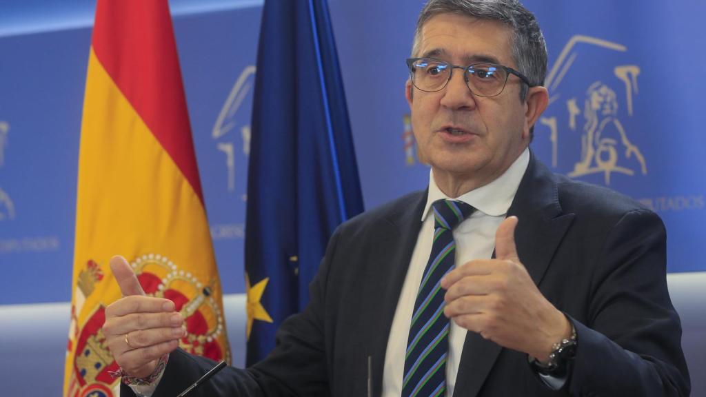 El portavoz del Grupo socialista, Patxi López, este martes.