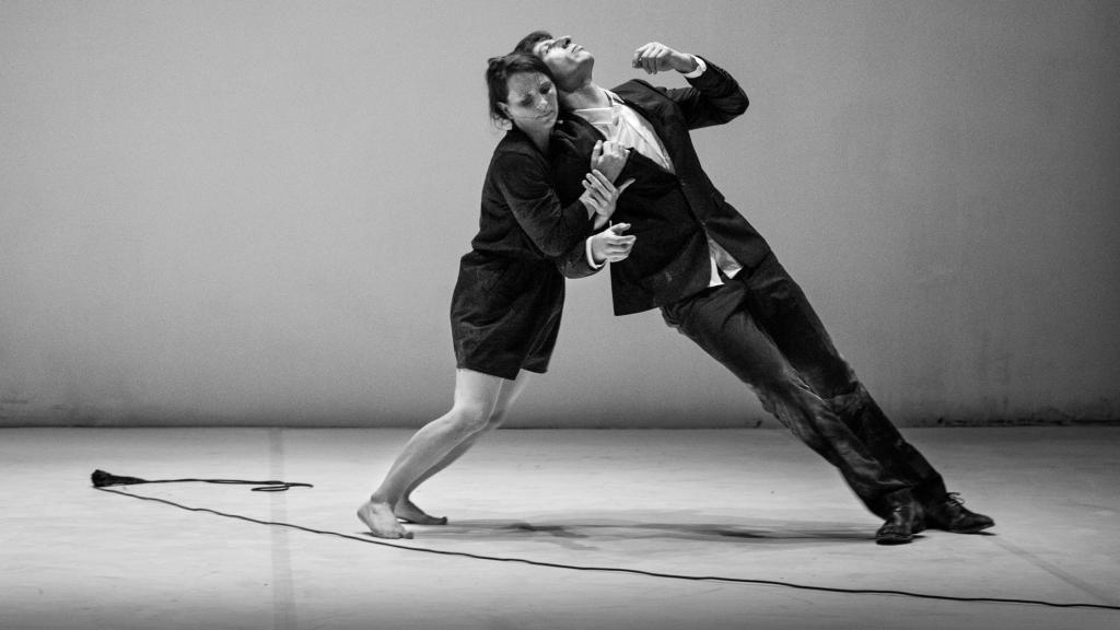 Camille Decourtye y Blaï Mateu Trias en un momento de 'Là'. Foto: Francois Passerini