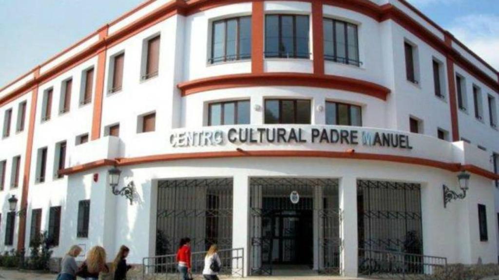 Edificio de Estepona donde se prevé la instalación de la universidad privada.