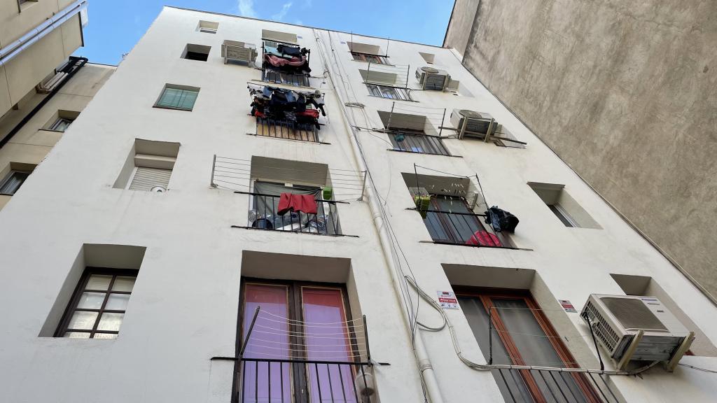 Interior del bloque de viviendas donde vivía Ricart.