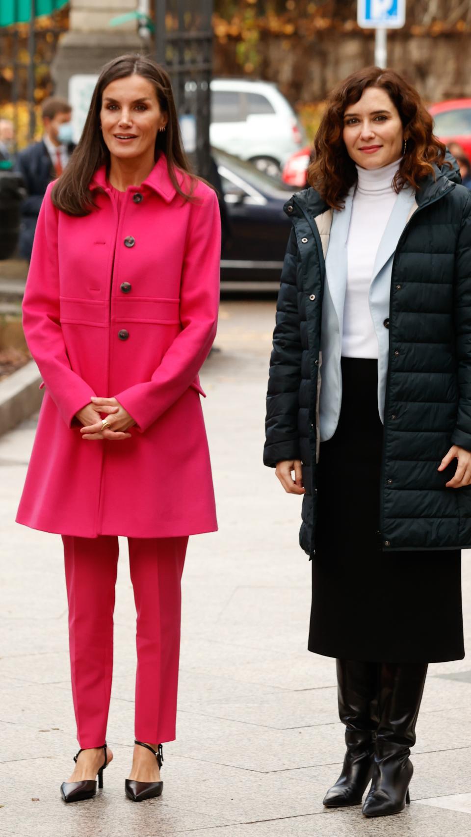 Letizia e Isabel Díaz Ayuso durante la visita al hospital Niño Jesús.