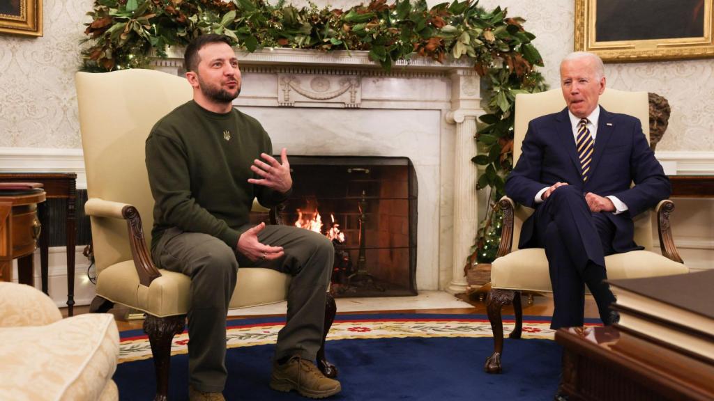 Zelenski llega a la Casa Blanca, donde se ha reunido con Joe Biden