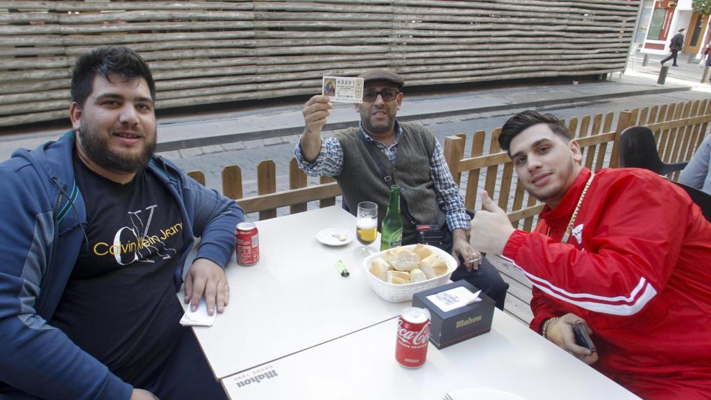 Varios agraciados con el quinto premio en La Vila.