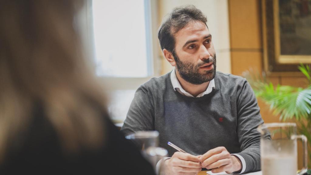 Carlos Cuerpo, secretario general del Tesoro, durante la entrevista con EL ESPAÑOL-Invertia.