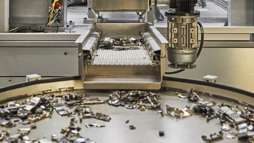 Extracción de materiales y piezas