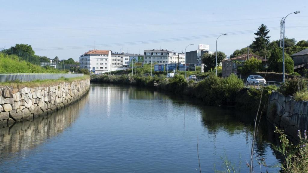Paseo fluvial de A Barcala, en Cambre (A Coruña).