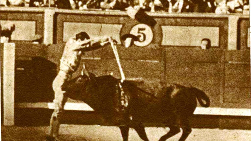 Arruza clavando con riesgo en su debut madrileño