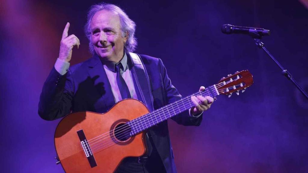 Serrat en uno de sus últimos conciertos en una imagen de archivo.