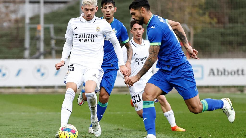 Federico Valverde durante un partido contra el Getafe de pretemporada