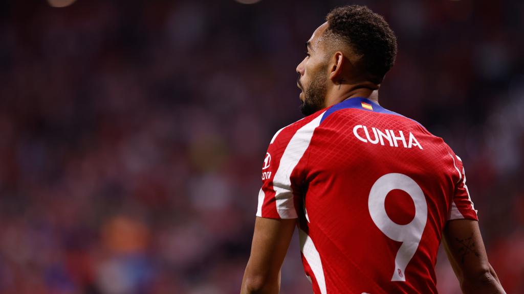 Matheus Cunha durante un partido con el Atlético de Madrid