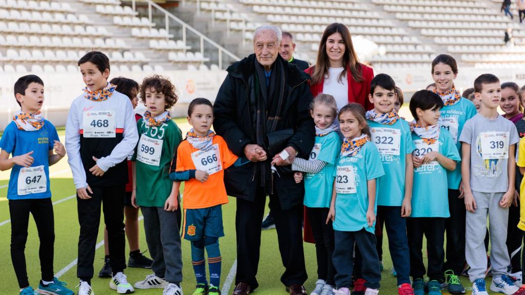 Un grupo de pequeños participantes de la San Silvestre Vallecana Mini.