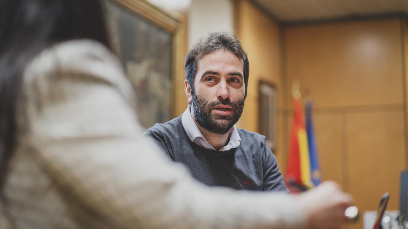 Carlos Cuerpo, secretario general del Tesoro, durante su entrevista con EL ESPAÑOL-Invertia.