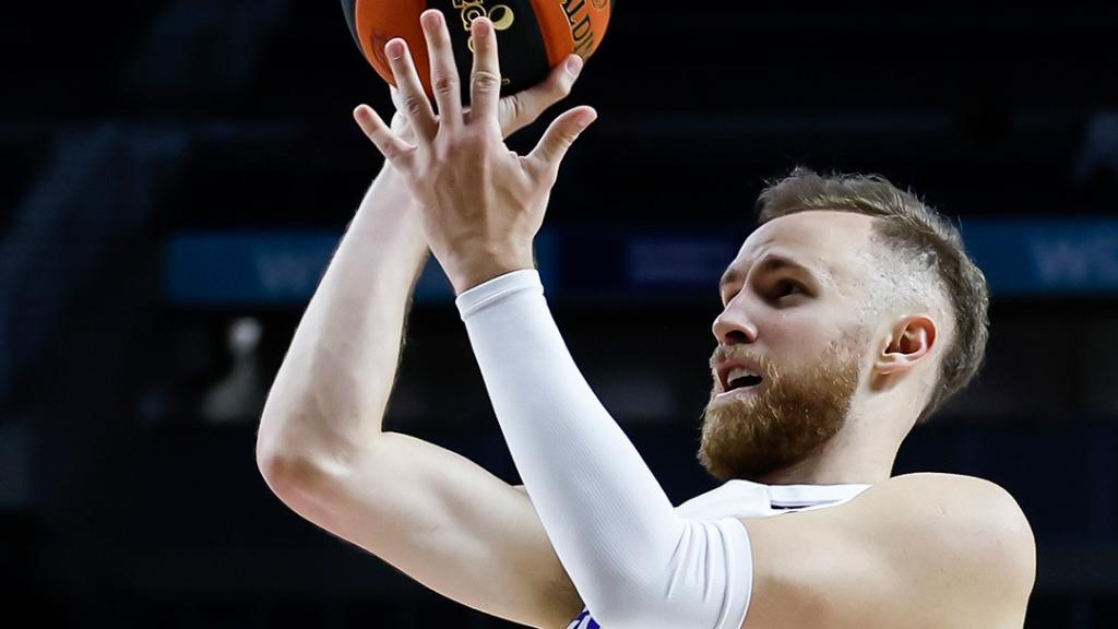 Un lance del encuentro entre el Bilbao Basket y el Real Madrid.