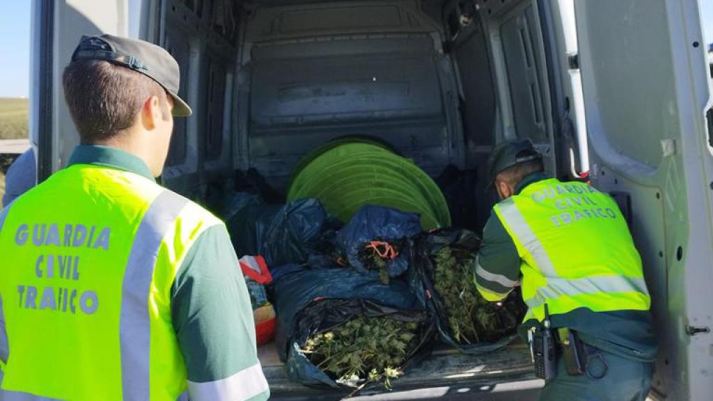 Furgoneta intervenida. Foto: Guardia Civil.