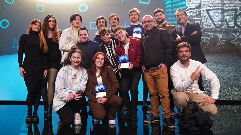 Javier junto a otros compañeros también ganadores