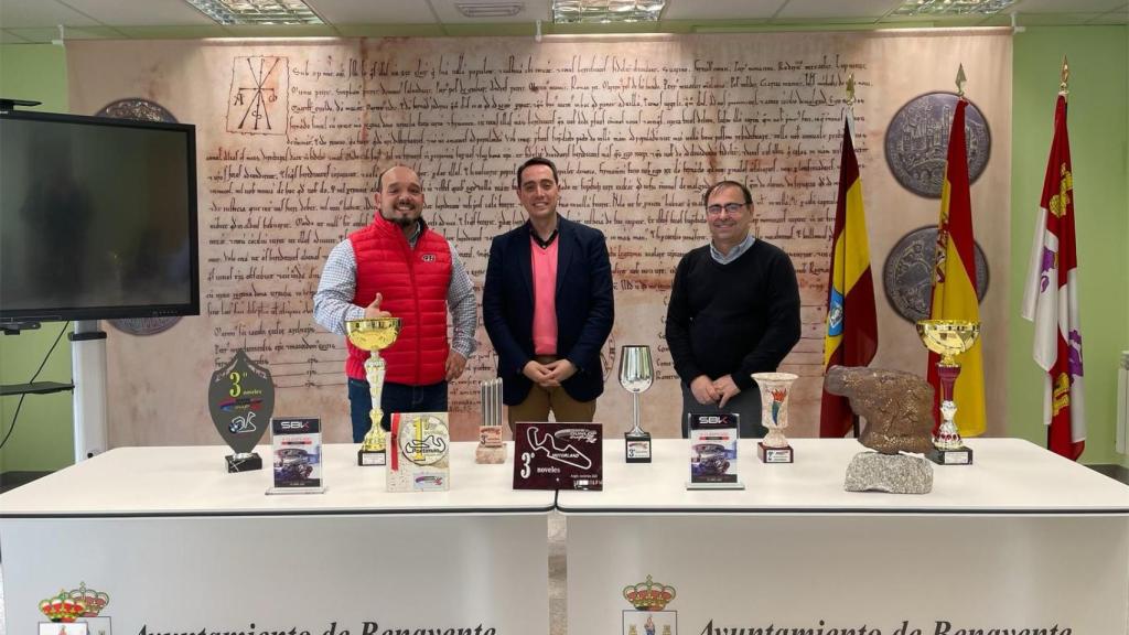 Recibimiento de Carlos Blanco en el Ayuntamiento de Benavente