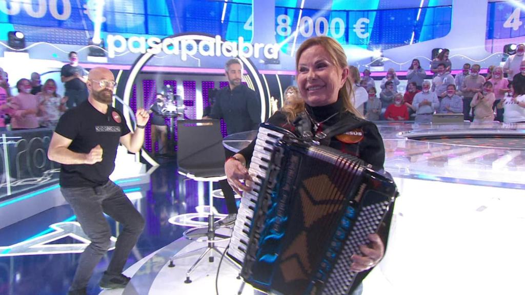 María Jesús y su acordeón en 'Pasapalabra'