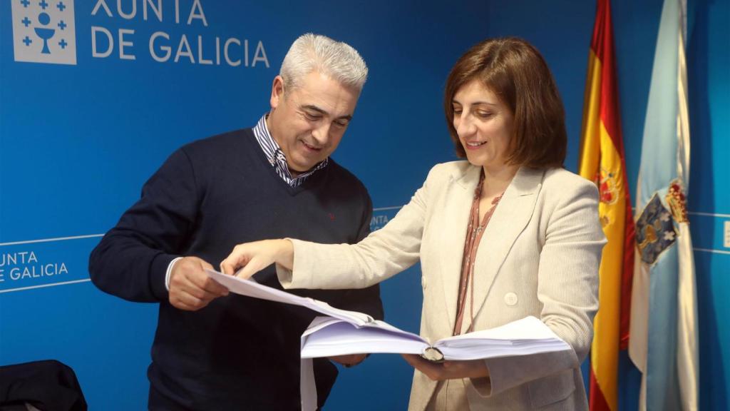 El alcalde de O Pino, Manuel Taboada, ha dado a conocer a la conselleira de Medio Ambiente, Territorio e Vivenda, Ángeles Vázquez, el proyecto municipal