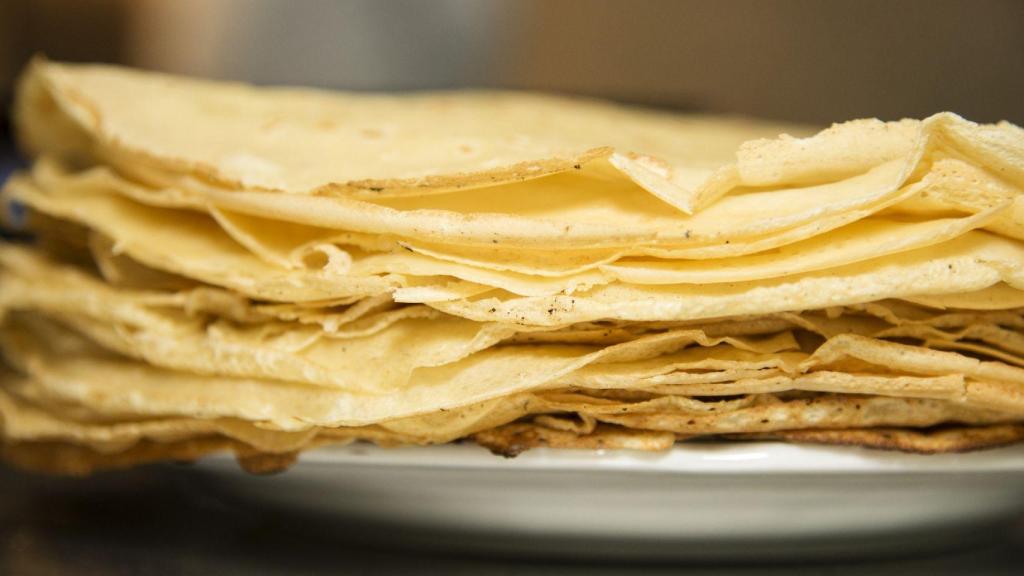 Lunes de Carnaval en Ferrol: reparto gratuito de filloas en Armas y desfile con 15 comparsas