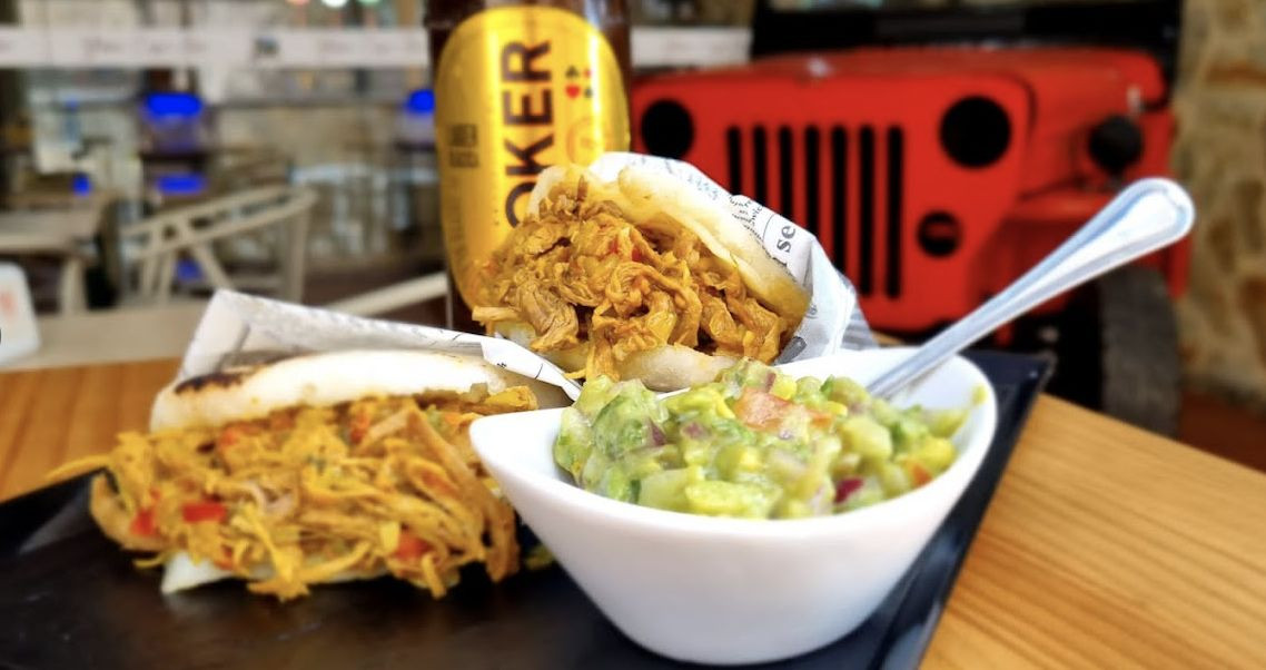 Cocina tradicional y cerveza típica de Colombia en Yipao. Foto: Instagram