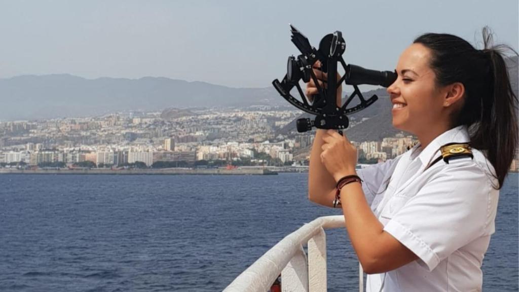 Jenifer Plasencia, primer oficial de cubierta de Fred Olsen.