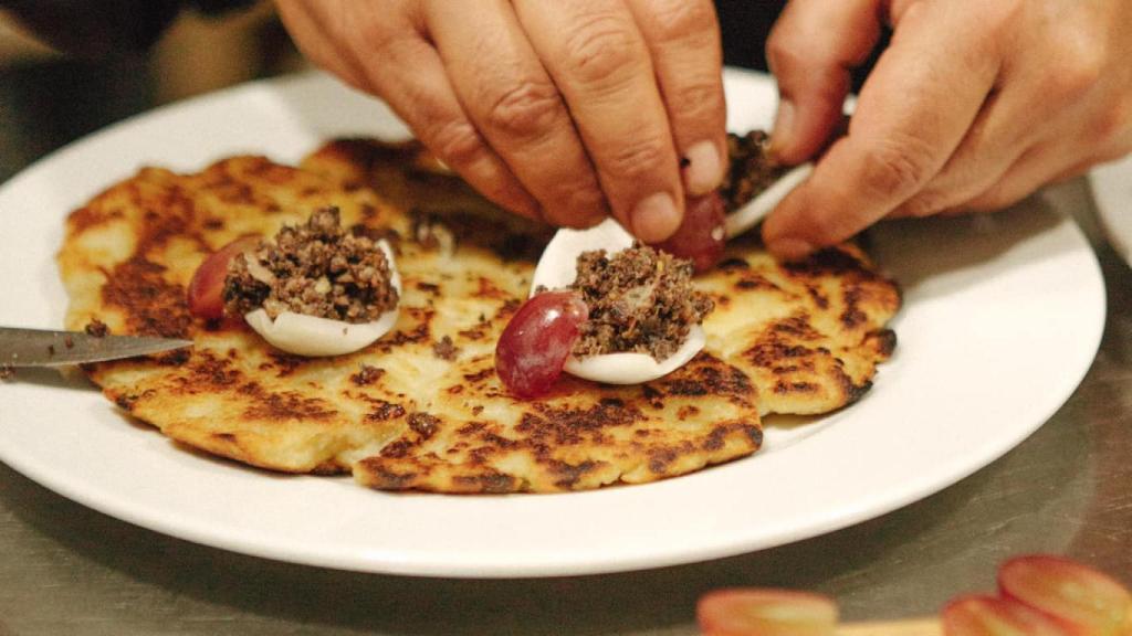 Gachamigas como entrantes, en Casa Sanchiz.