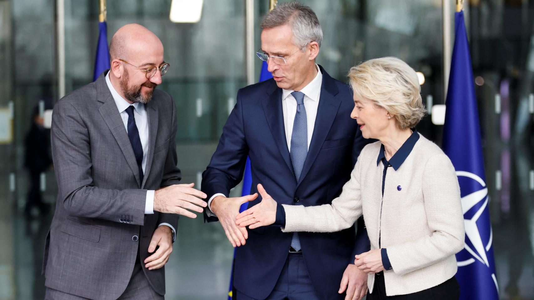 Charles Michel, Jens Stoltenberg y Ursula von der Leyen.