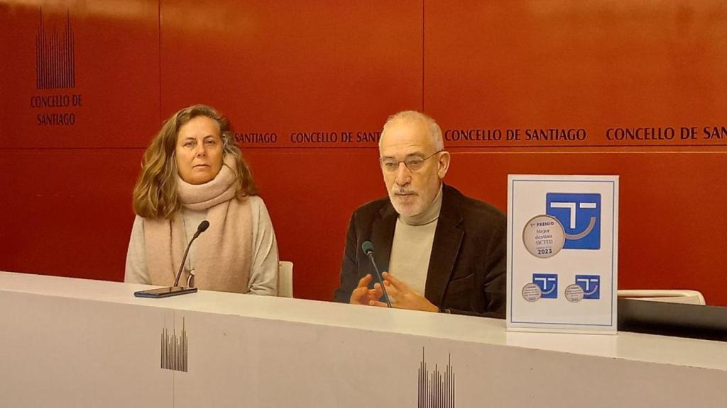 Sindo Guinarte y Flavia Ramil en rueda de prensa