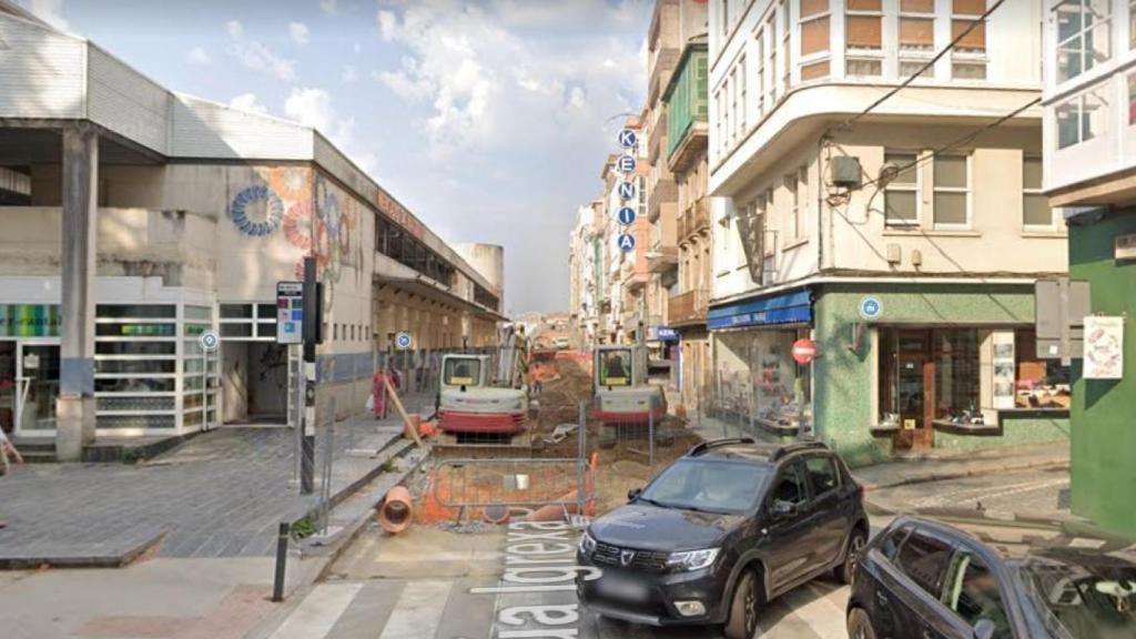 Cruce de Iglesia con Sánchez Barcáiztegui